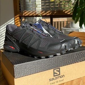 NWT Salomon Speedcross 4 Trail Runners